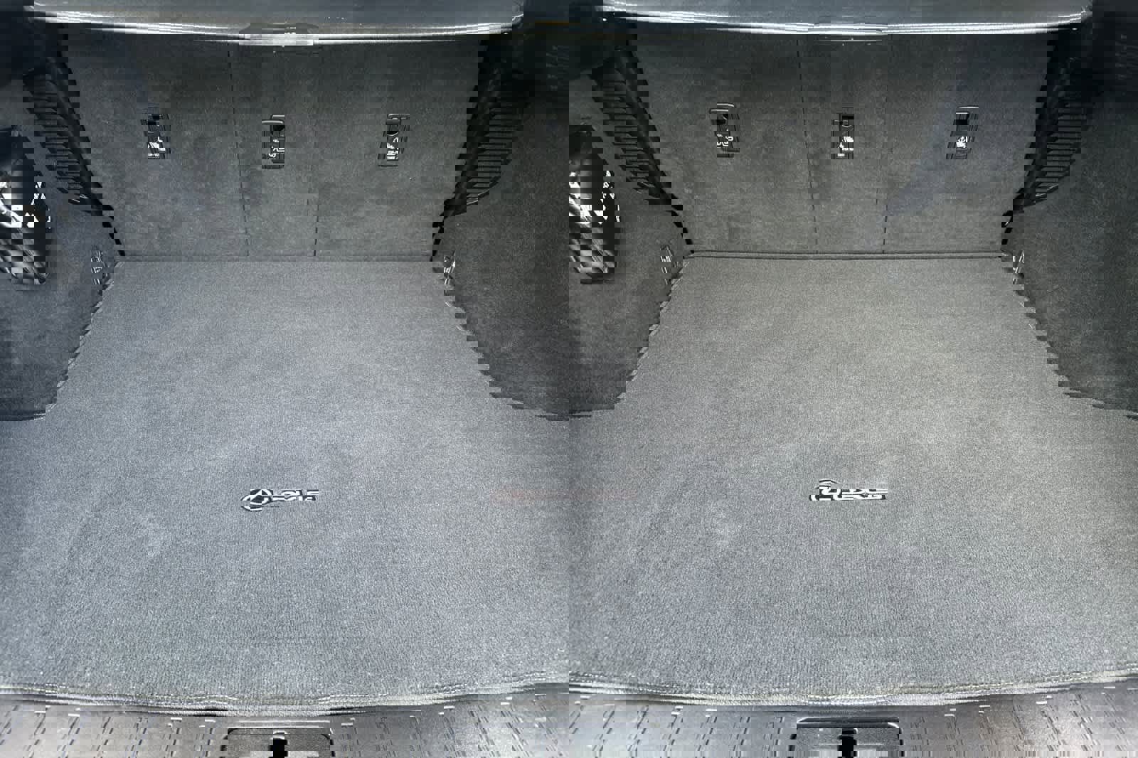 Used 2020 Lexus RX 450h AWD w/ Premium Package image 16