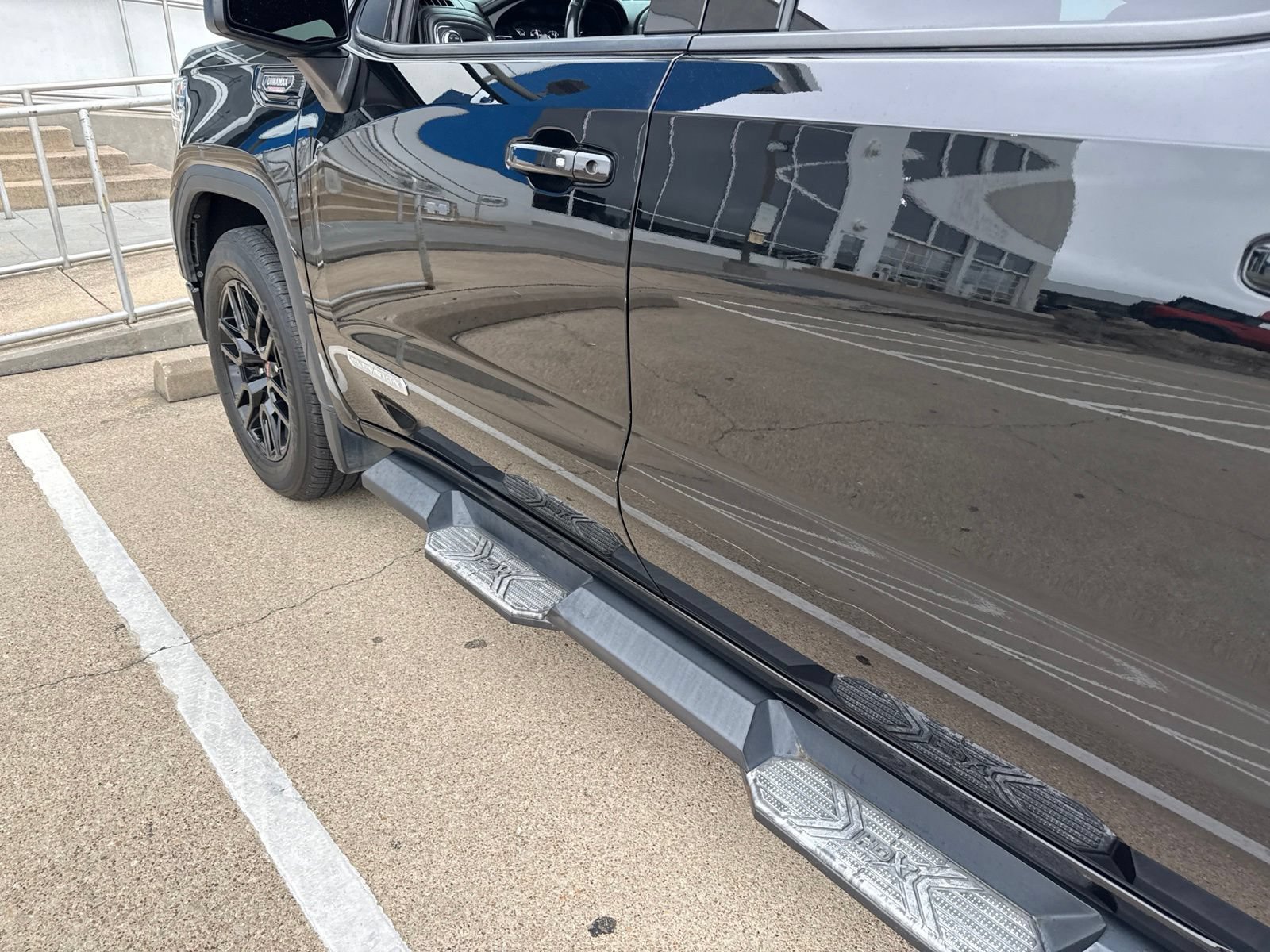 Used 2021 GMC Sierra 1500 Elevation RWD image 14