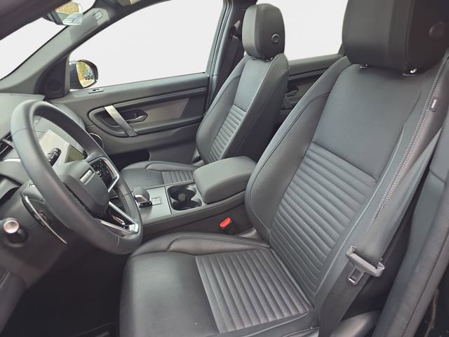 Used 2024 Land Rover Discovery Sport Dynamic SE image 15