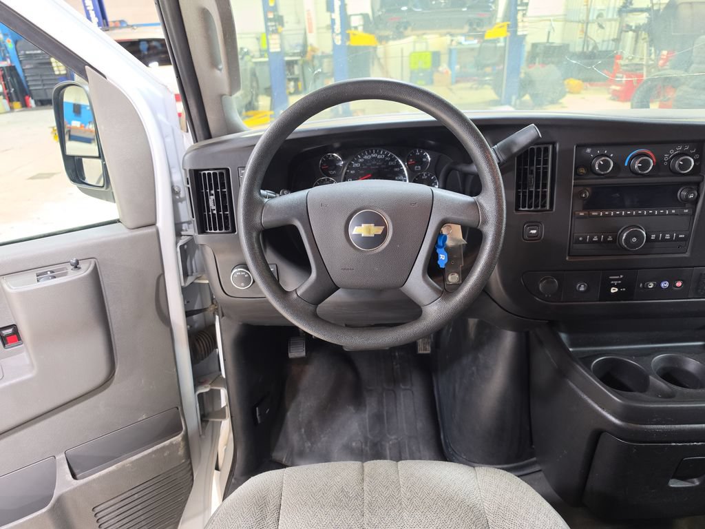 Used 2023 Chevrolet Express 3500 Extended RWD image 20