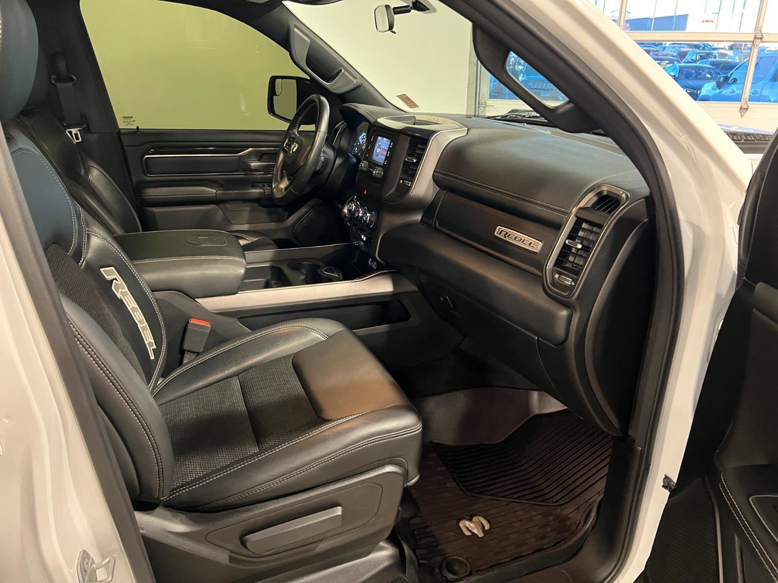 Used 2020 RAM 1500 Rebel image 36