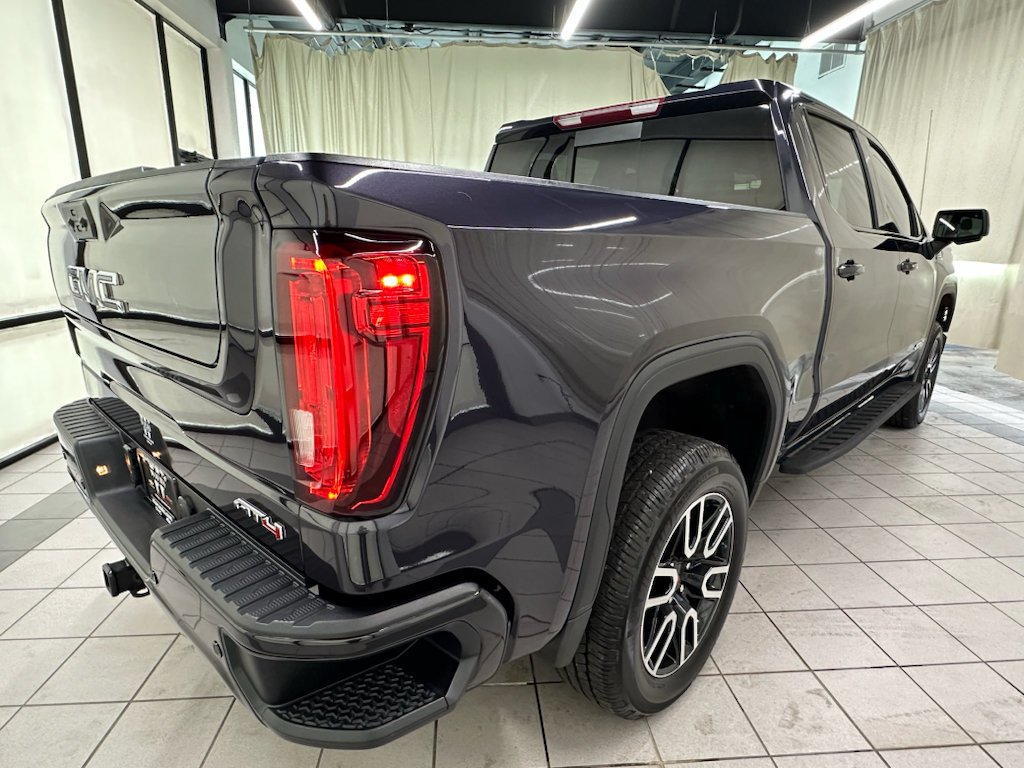 Used 2024 GMC Sierra 1500 AT4 w/ AT4 Premium Package AWD/4WD image 5