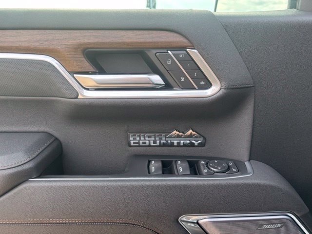 New 2026 Chevrolet Silverado 1500 High Country w/ Technology Package AWD/4WD image 24