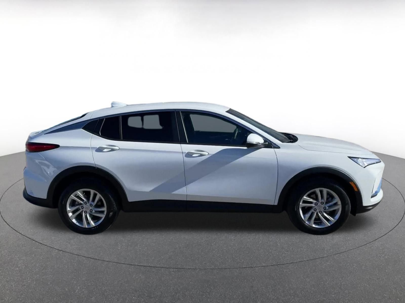 Used 2025 Buick Envista Preferred image 17
