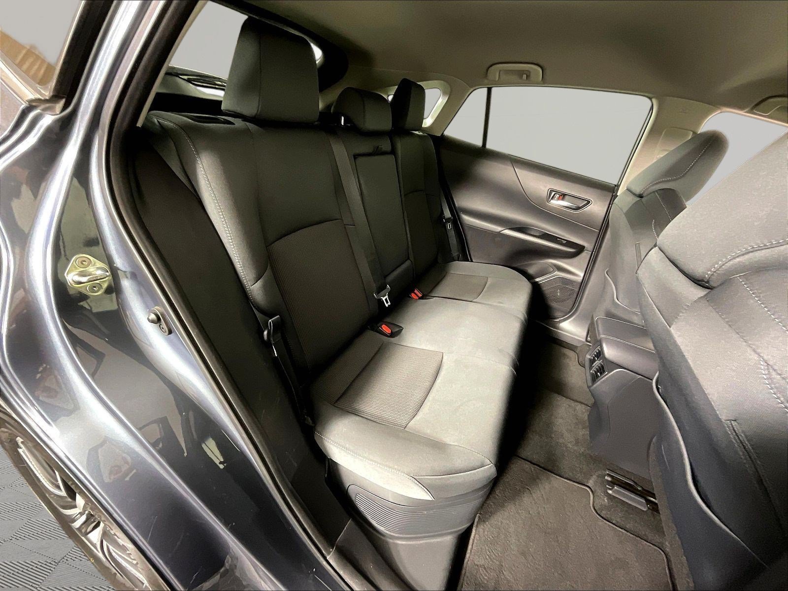 Used 2023 Toyota Venza LE AWD/4WD image 24