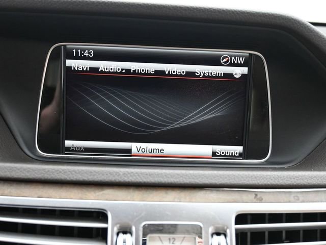 Used 2014 Mercedes-Benz E 350 4MATIC Sedan image 19
