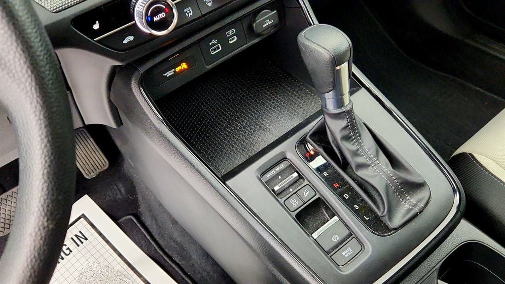 Used 2025 Honda CR-V EX image 16
