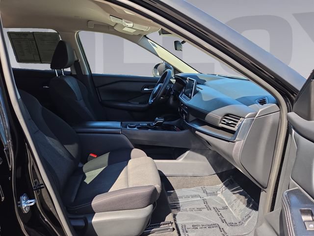 Used 2024 Nissan Rogue SV AWD/4WD image 17