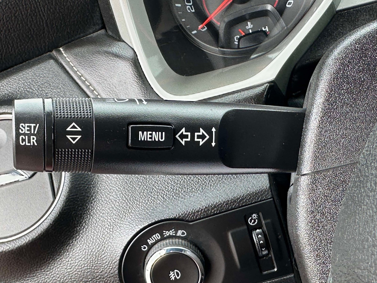Used 2014 Chevrolet Camaro LT RWD image 15