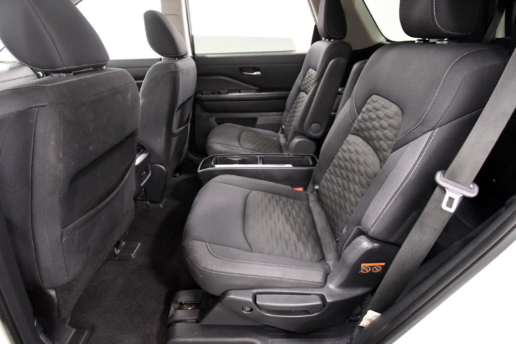 Used 2022 Nissan Pathfinder SV w/ SV Premium Package AWD/4WD image 15