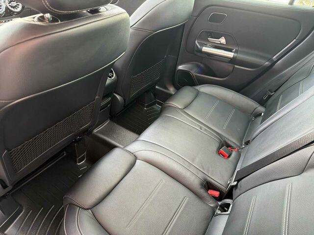 Used 2024 Mercedes-Benz GLA 35 AMG 4MATIC image 15