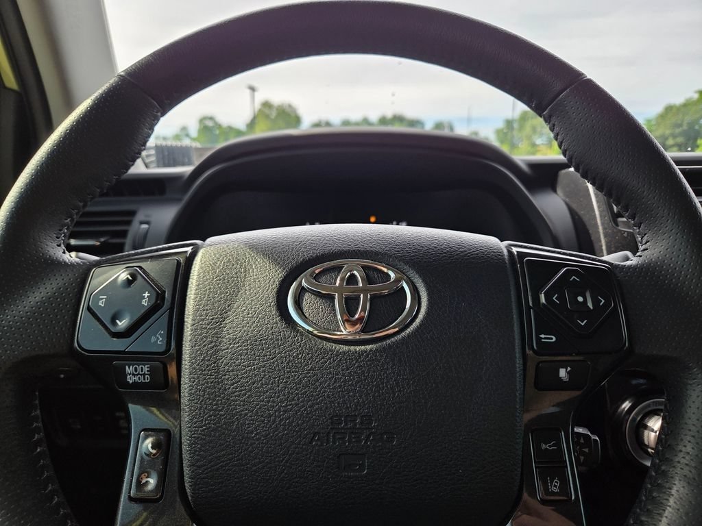 Used 2022 Toyota 4Runner TRD Pro AWD/4WD image 35