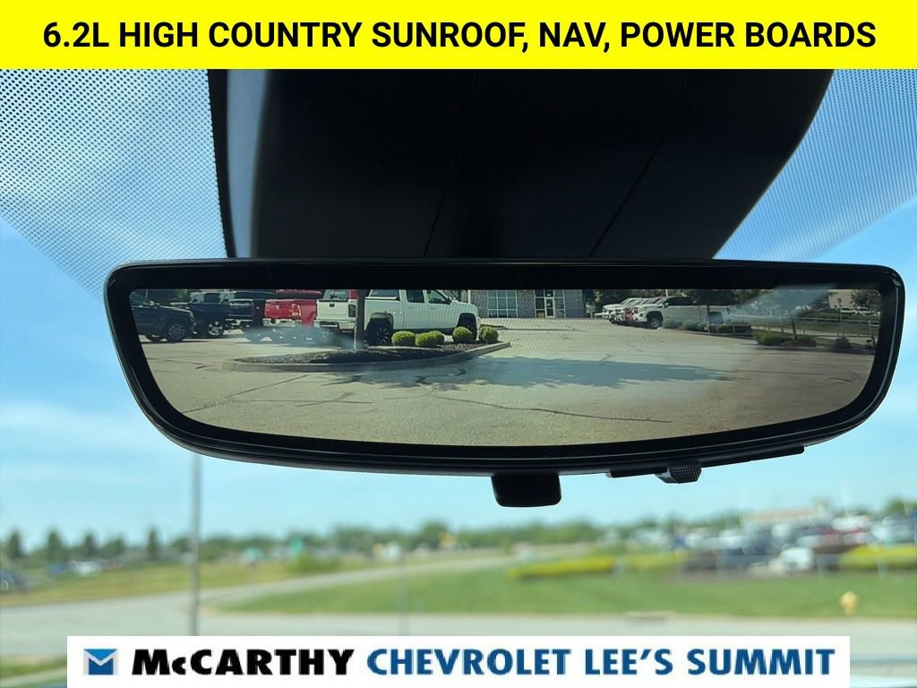 Used 2023 Chevrolet Suburban High Country w/ Premium Package 2 AWD/4WD image 14