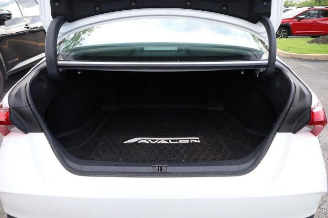 Used 2019 Toyota Avalon Limited w/ Protection Package FWD image 7