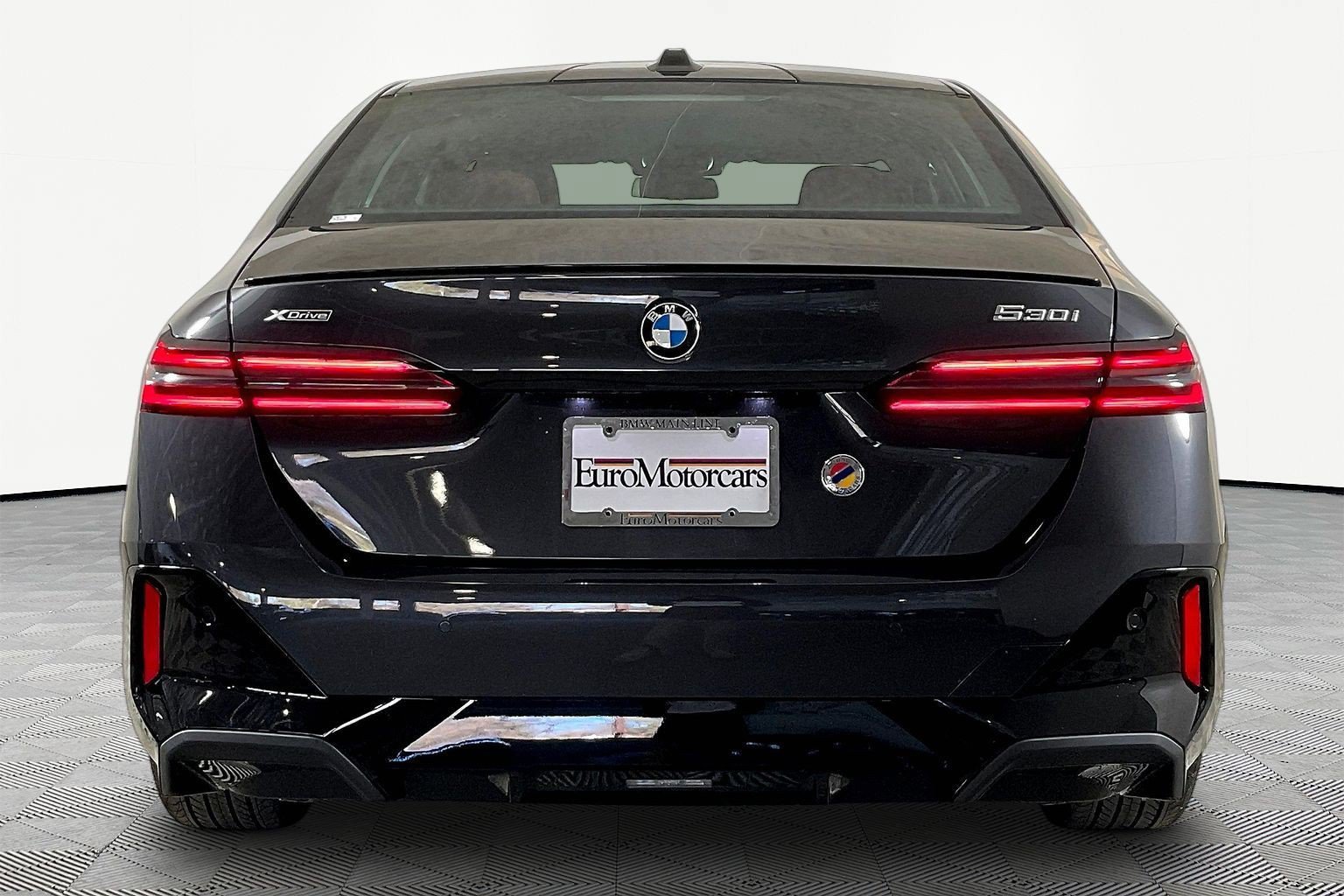 New 2026 BMW 530i xDrive AWD/4WD image 5