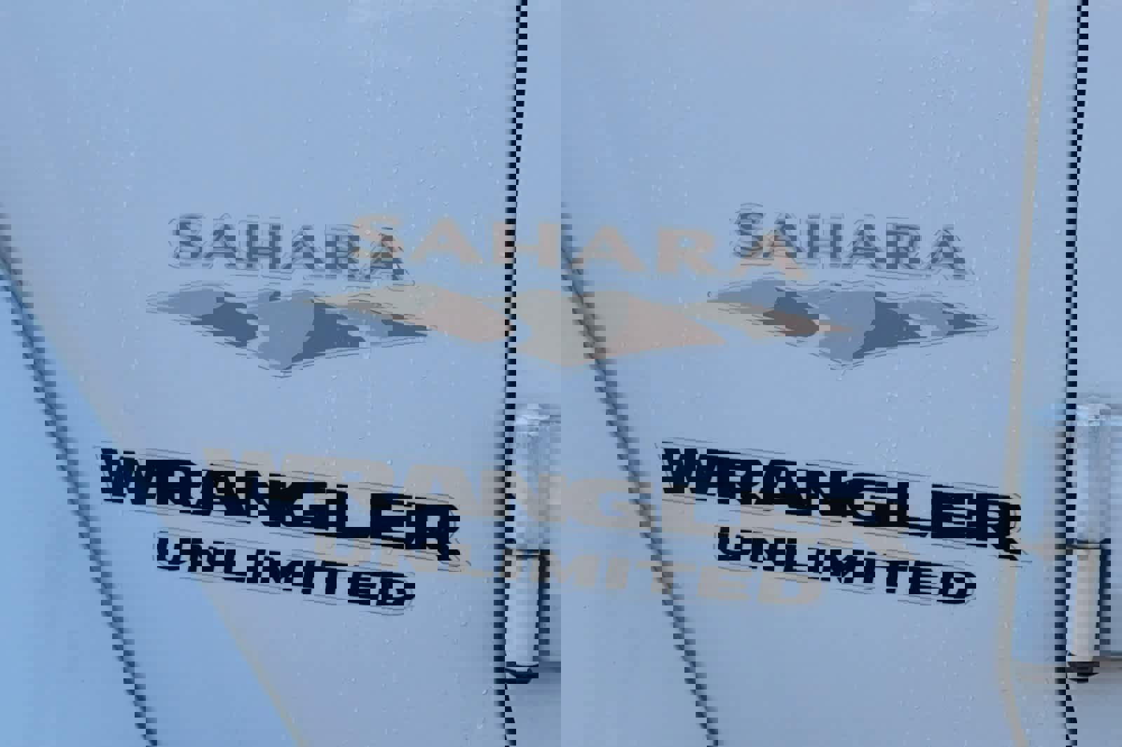 Used 2014 Jeep Wrangler Unlimited Sahara w/ Connectivity Group image 12