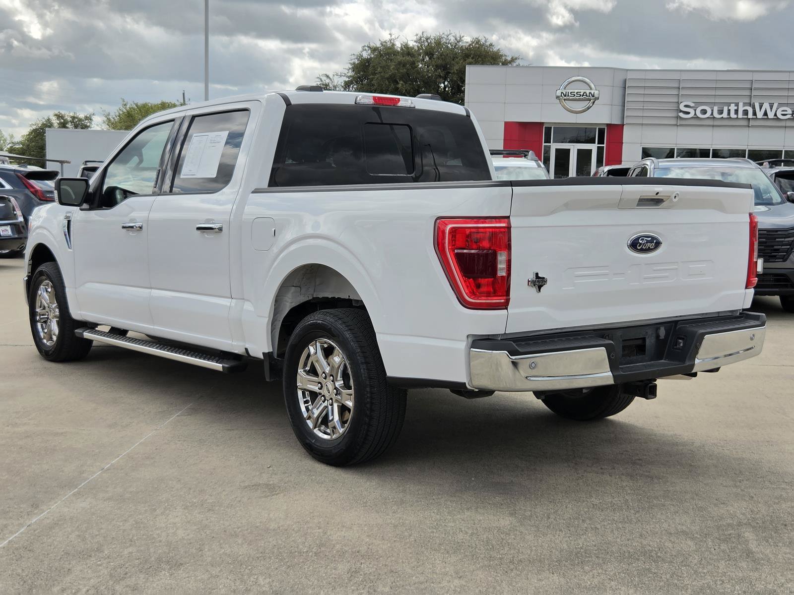 Used 2023 Ford F150 XLT w/ Equipment Group 302A High RWD image 7