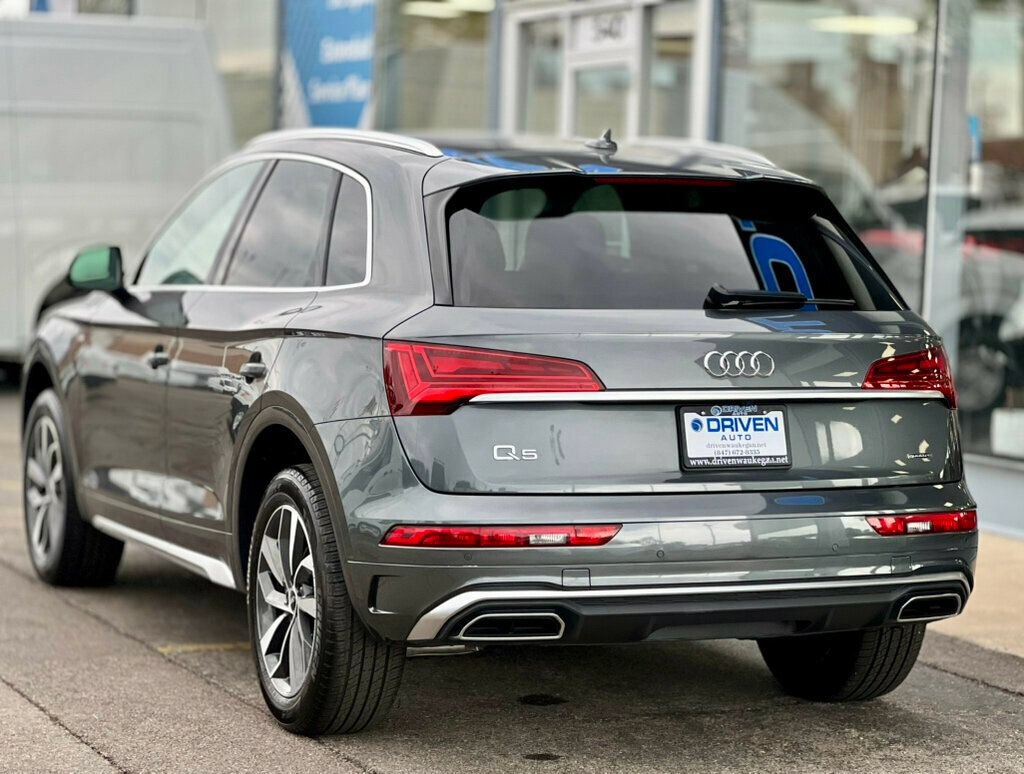 Used 2024 Audi Q5 2.0T Premium Plus w/ Premium Plus Package AWD/4WD image 3