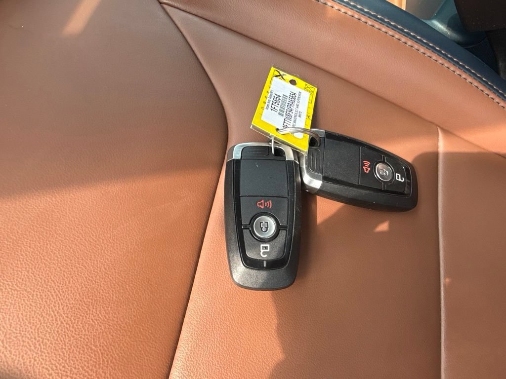 Used 2023 Ford Maverick Lariat w/ Lariat Luxury Package AWD/4WD image 25
