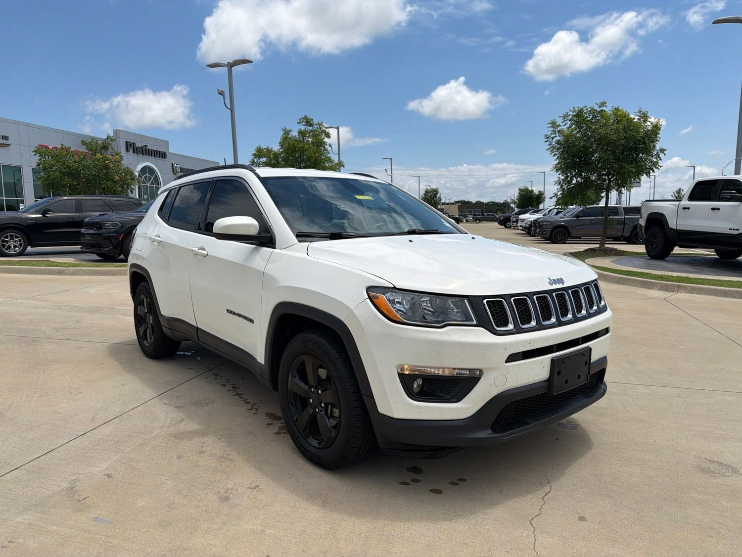 Used 2020 Jeep Compass Latitude FWD image 7