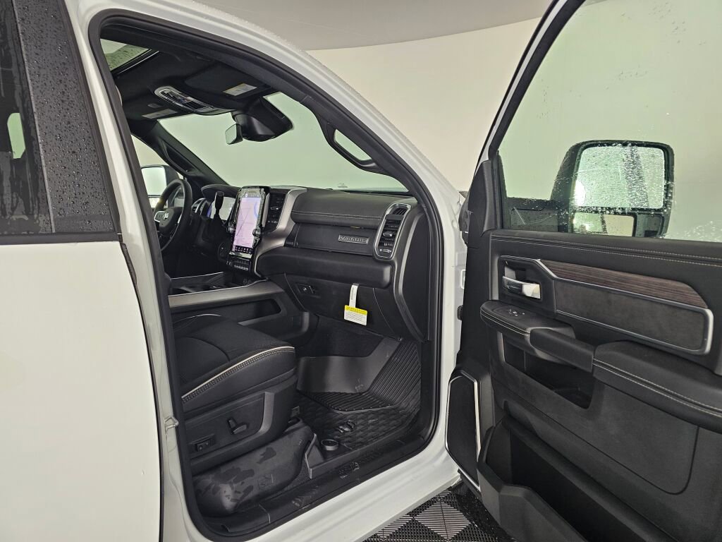 New 2026 RAM 3500 Laramie w/ Night Edition AWD/4WD image 38