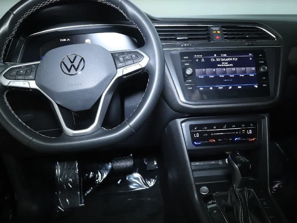 Certified 2023 Volkswagen Tiguan SE AWD/4WD image 28