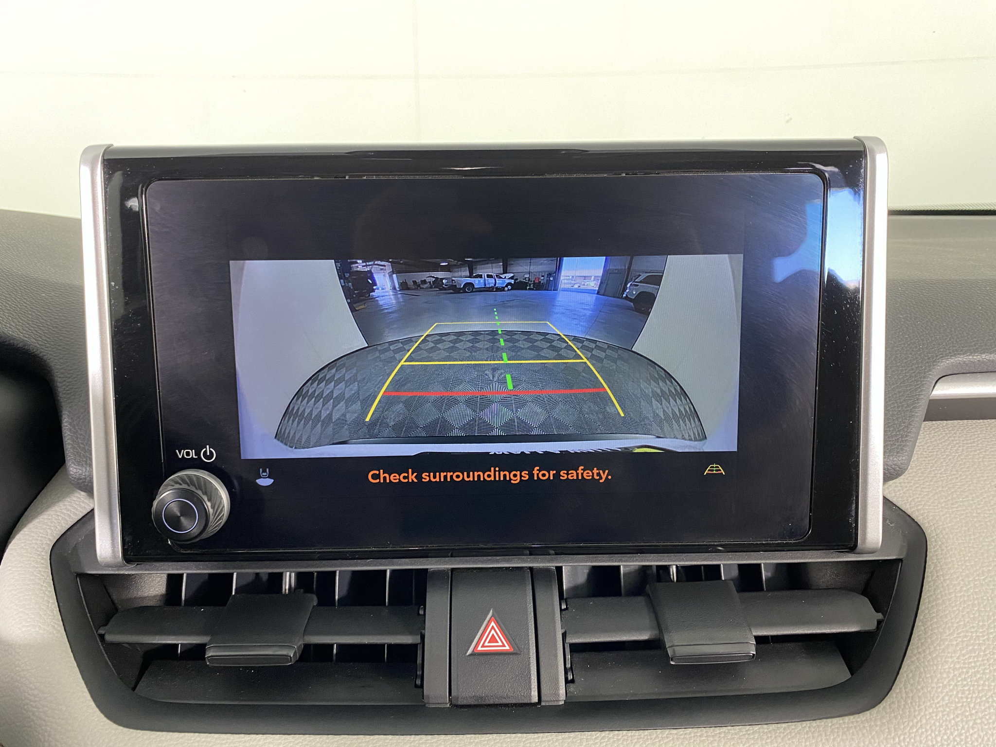 Used 2025 Toyota RAV4 XLE FWD image 18