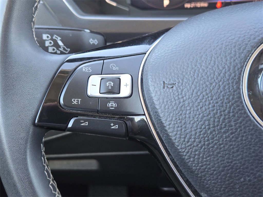 Used 2021 Volkswagen Tiguan SEL w/ 3-Row Tiguan MDO Package image 29