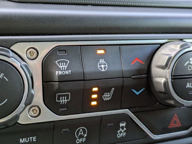 Used 2022 Jeep Gladiator Rubicon w/ Cold Weather Group image 24