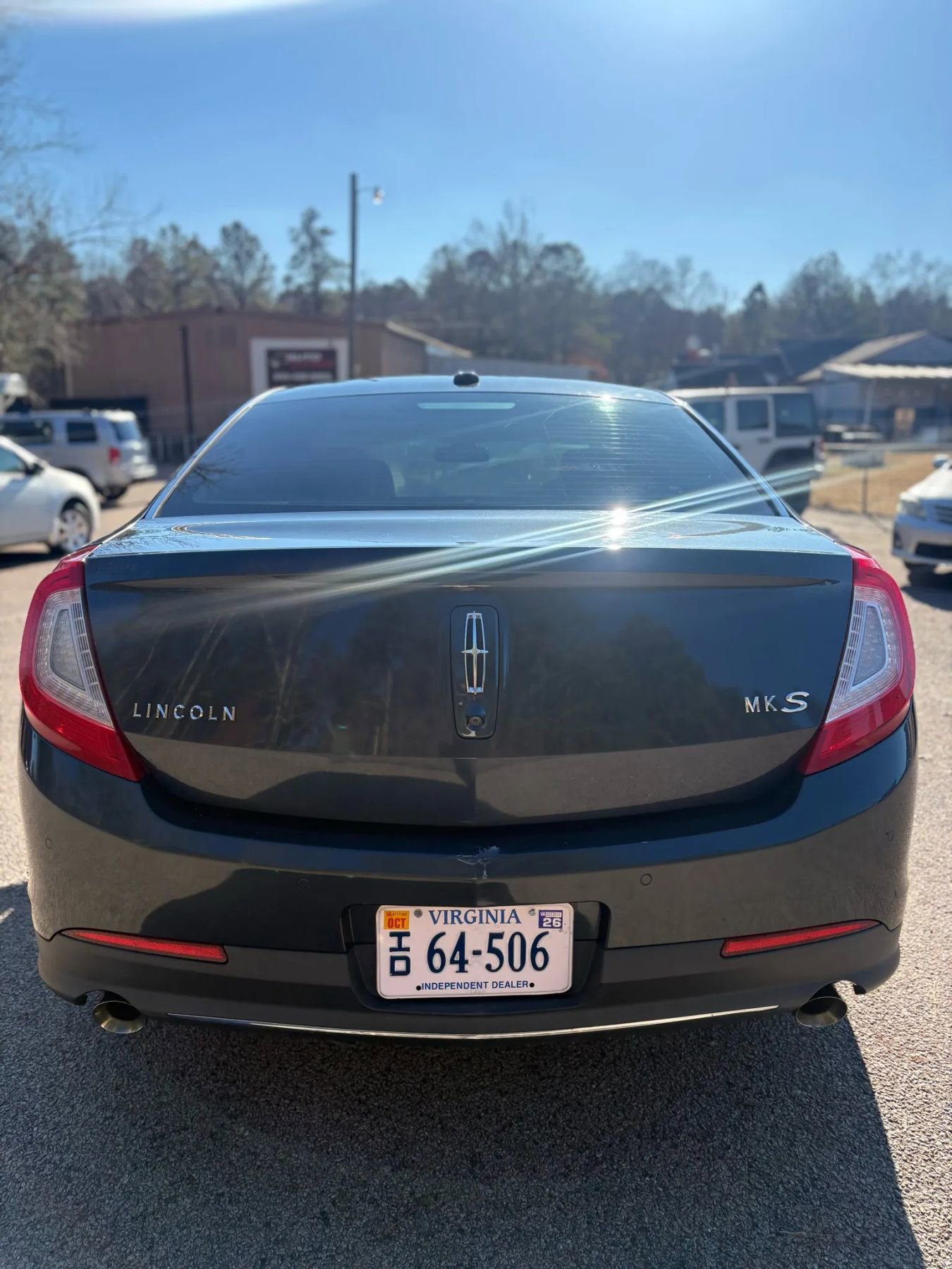 Used 2014 Lincoln MKS w/ Equipment Group 101A image 4