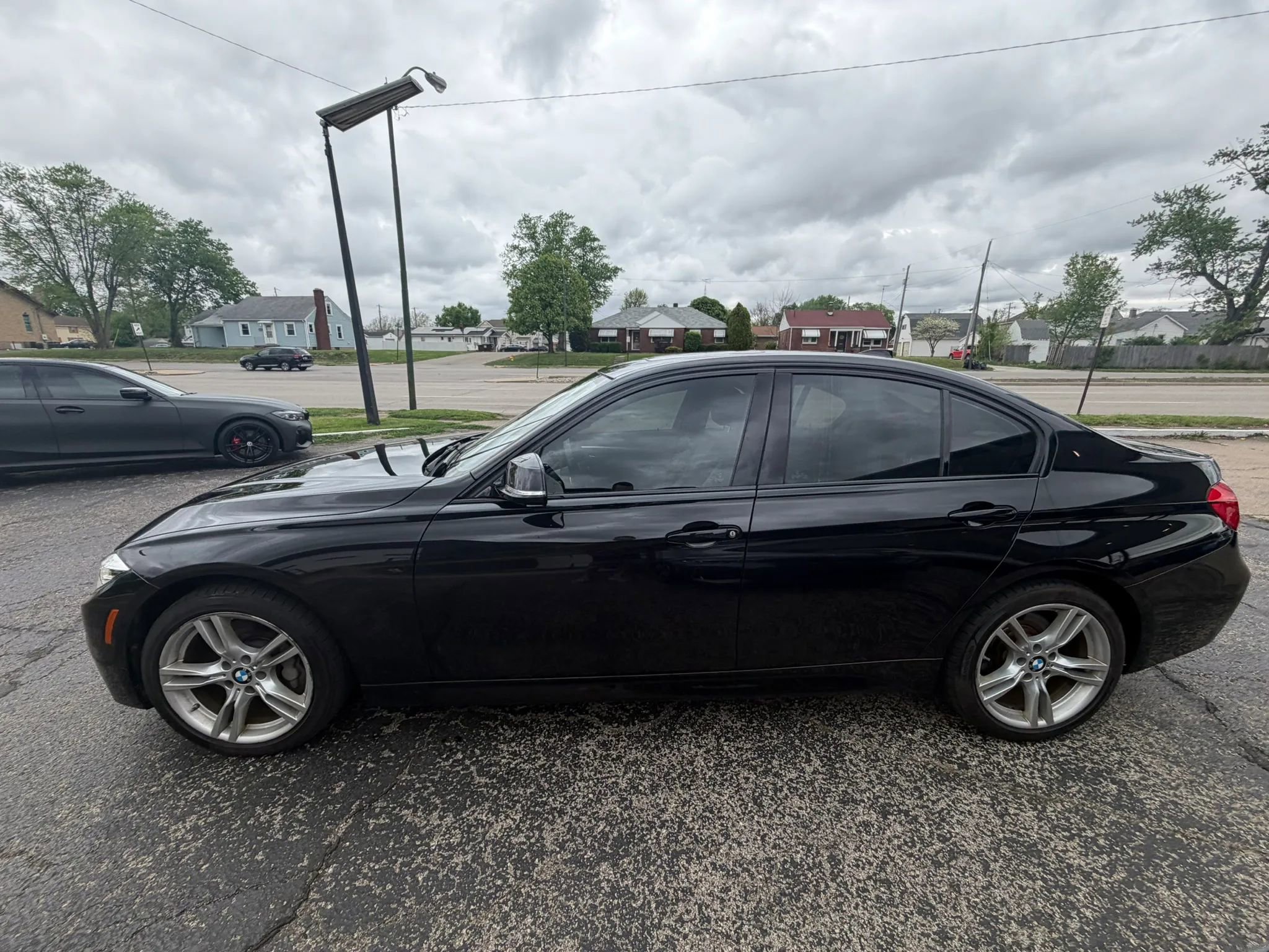 Used 2017 BMW 340i xDrive Sedan AWD/4WD image 5