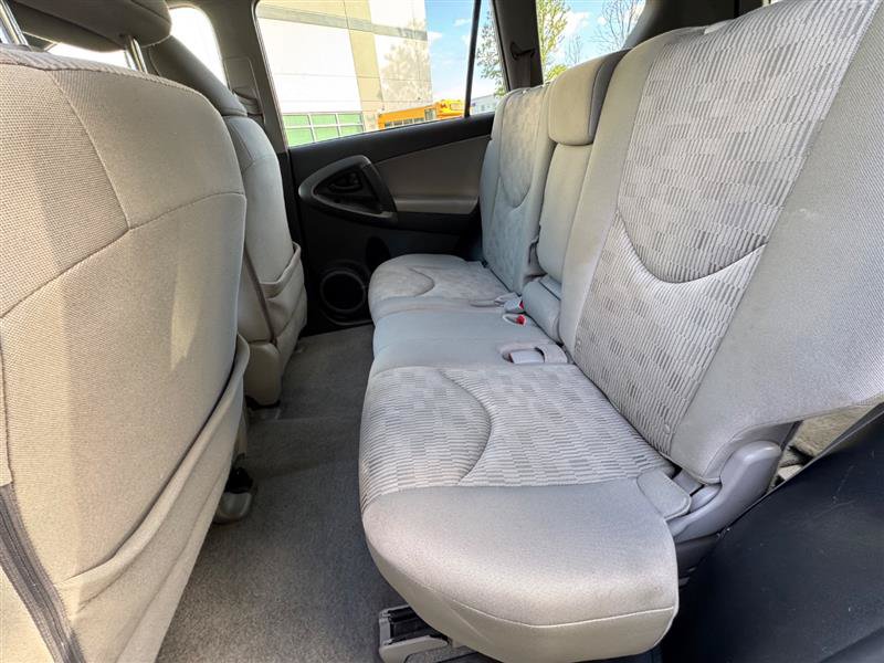 Used 2012 Toyota RAV4 4WD w/ Value Pkg image 17