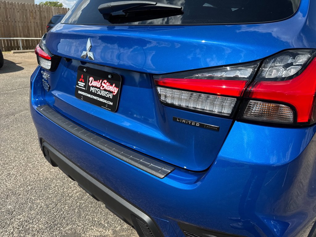 New 2027 Mitsubishi Outlander Sport LE FWD image 39