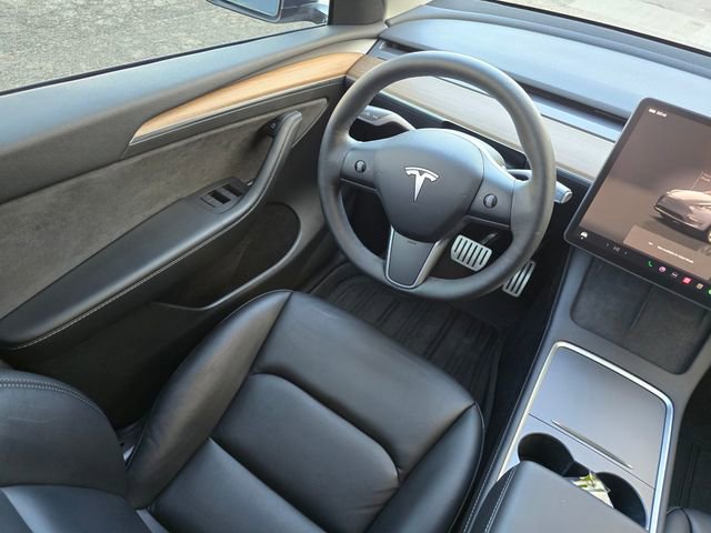 Used 2022 Tesla Model Y Performance image 22