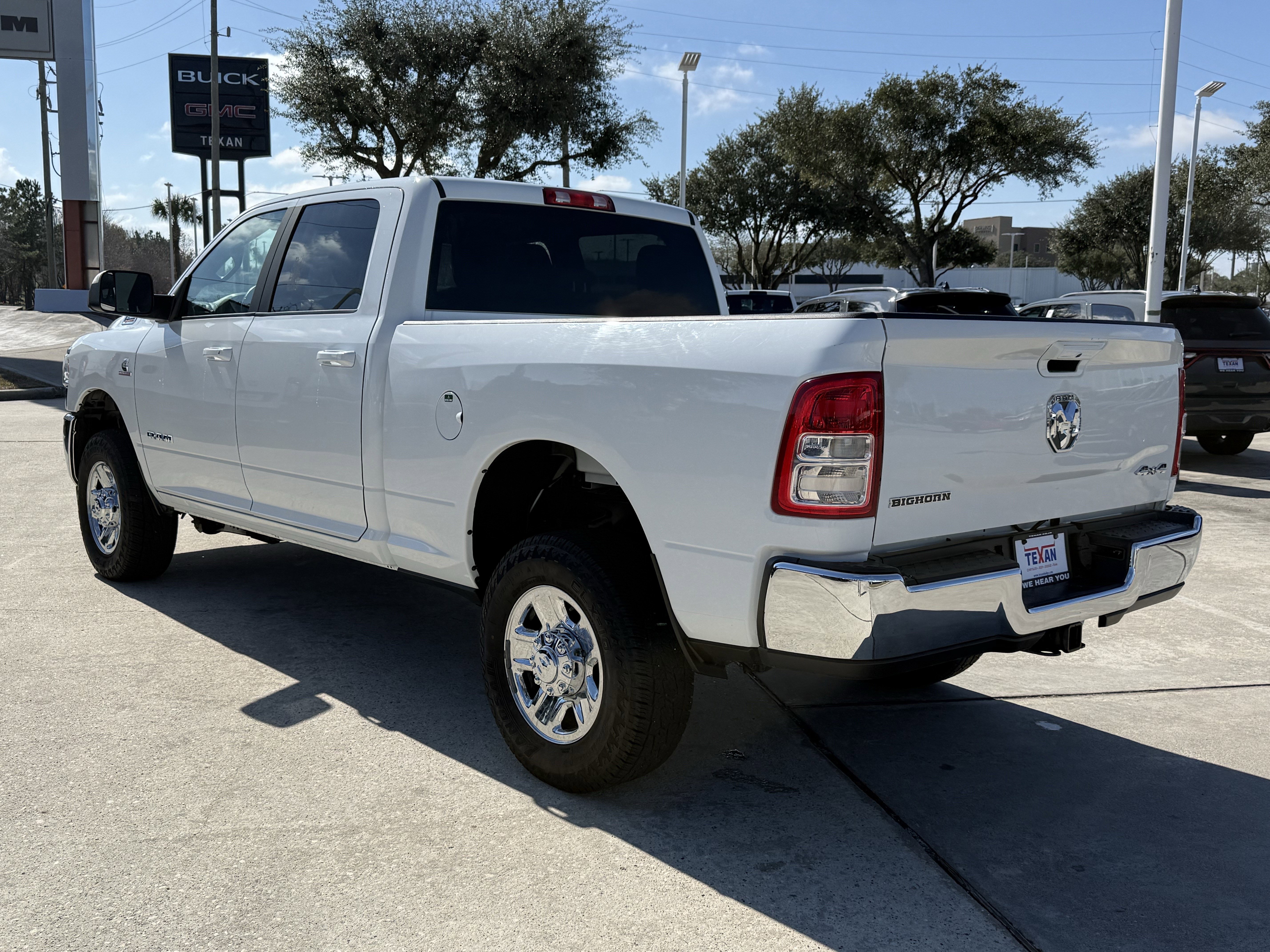 Used 2022 RAM 2500 Big Horn w/ Cold Weather Group image 7