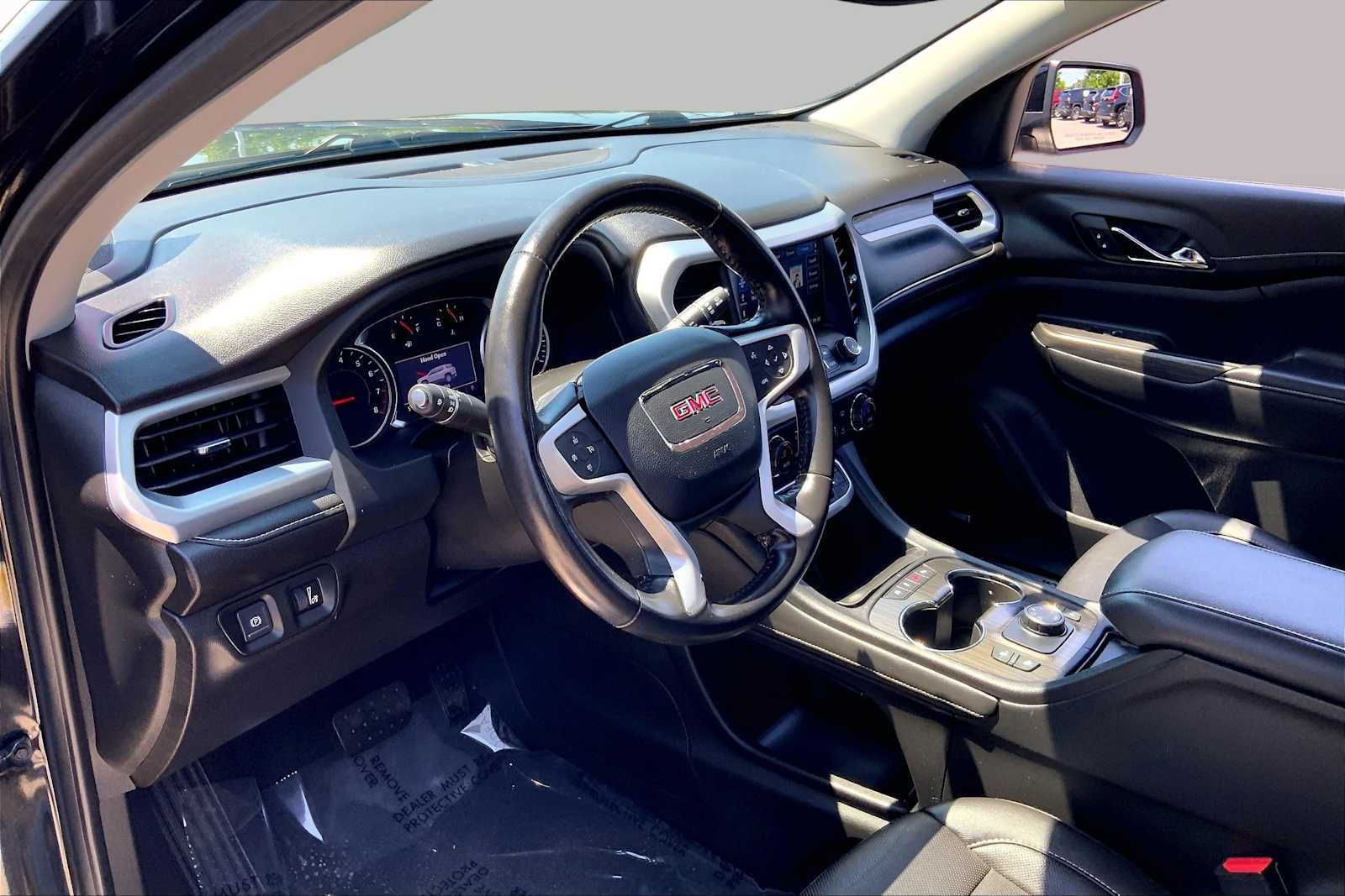 Used 2020 GMC Acadia SLT AWD/4WD image 17
