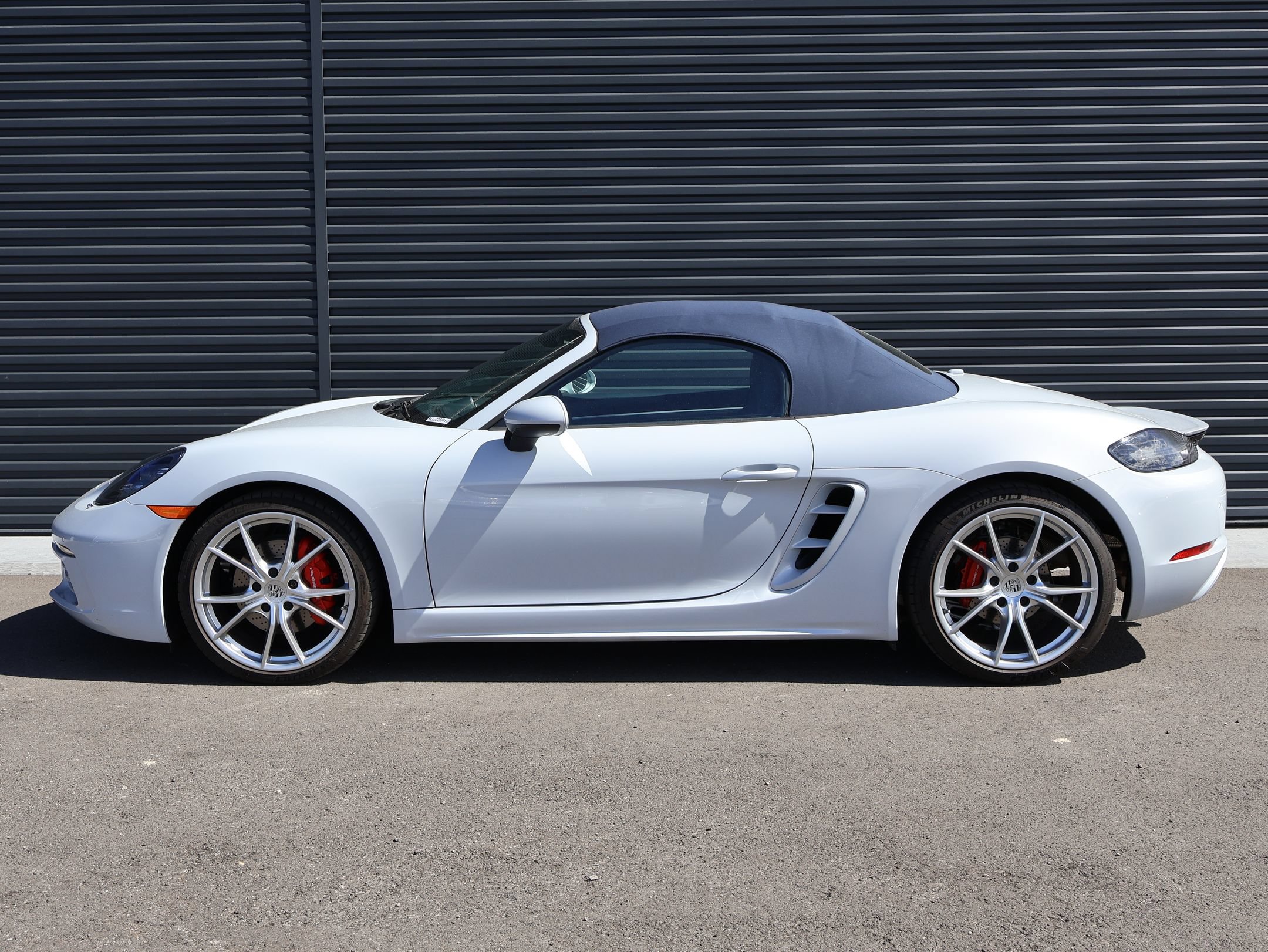 Certified 2024 Porsche 718 Boxster S RWD image 2