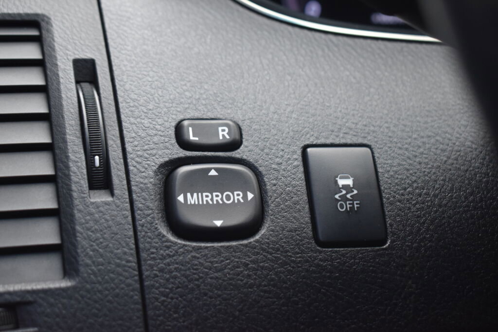 Used 2011 Toyota Avalon image 13