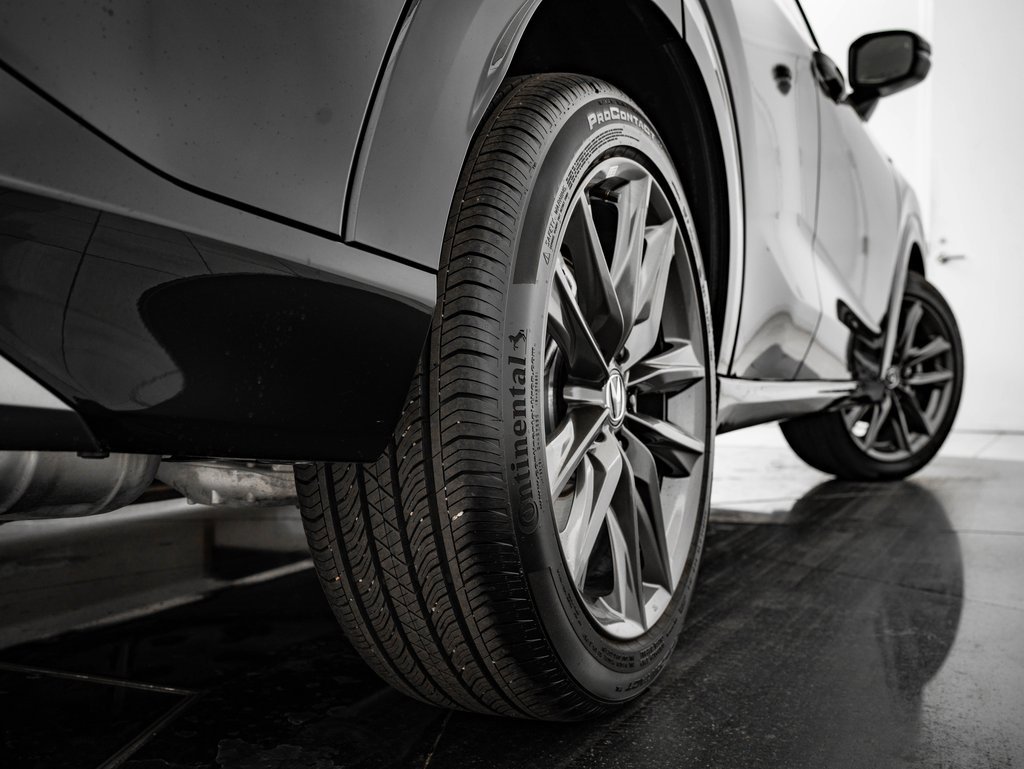 Certified 2025 Acura ADX A-Spec image 52