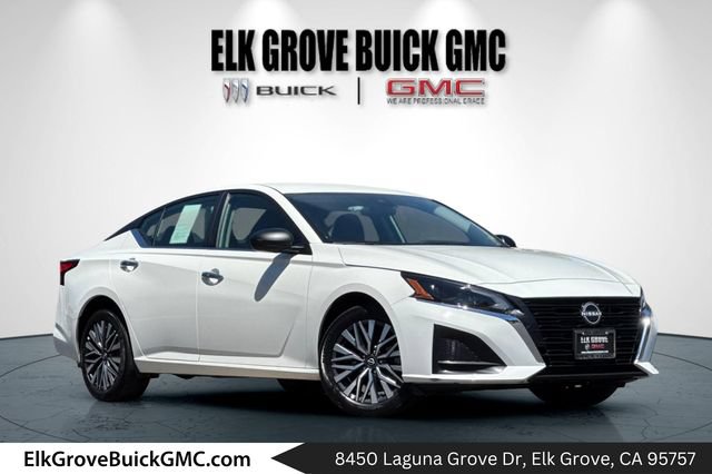 Used 2025 Nissan Altima 2.5 SV