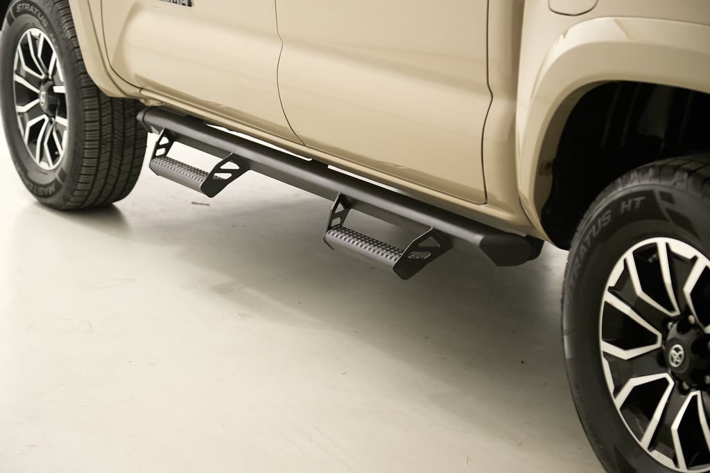 Used 2020 Toyota Tacoma TRD Sport AWD/4WD image 8