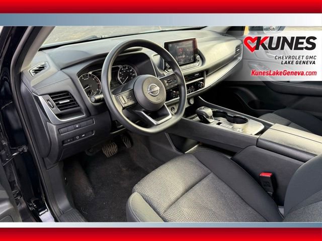 Used 2024 Nissan Rogue SV image 16