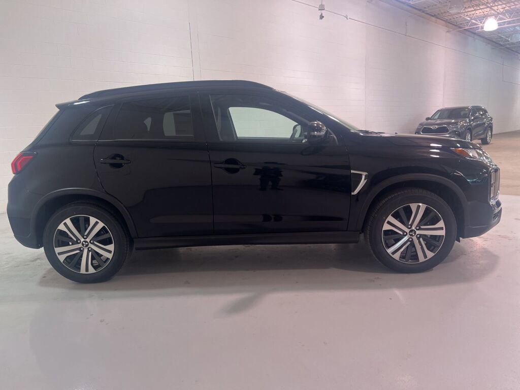 New 2025 Mitsubishi Outlander Sport SEL image 2