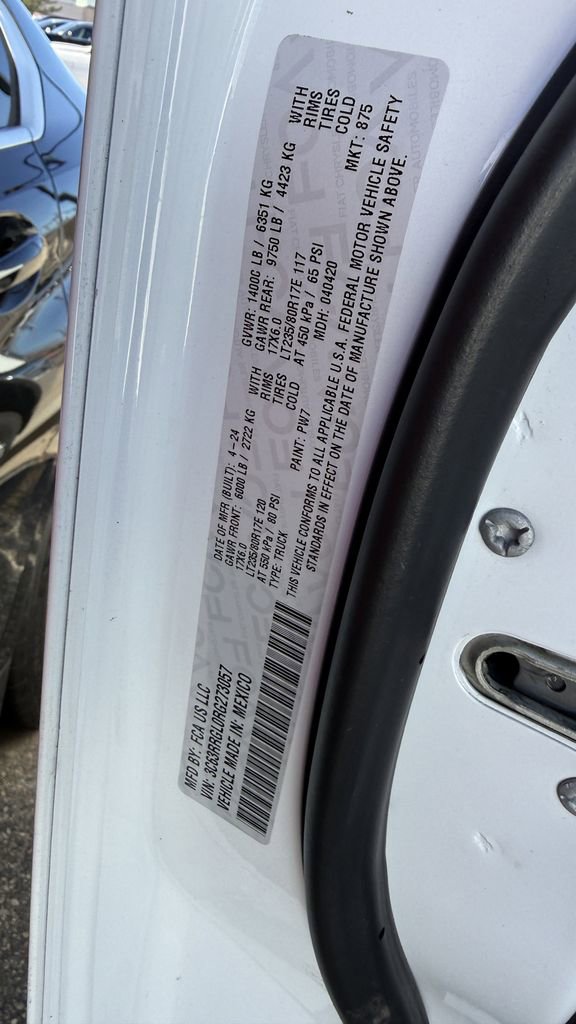 Used 2024 RAM 3500 Tradesman w/ Chrome Appearance Group image 6