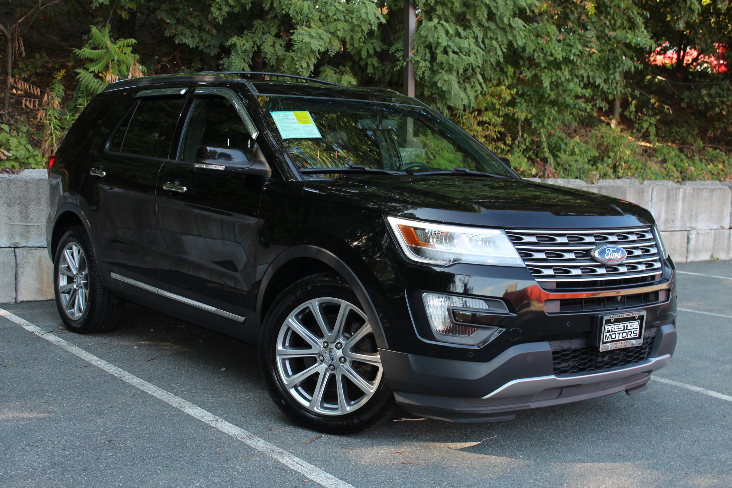 Used 2016 Ford Explorer Limited AWD/4WD image 4