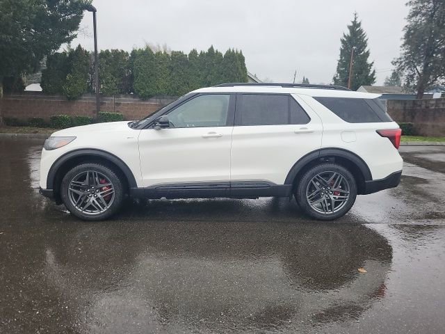New 2026 Ford Explorer ST-Line w/ ST-Line Street Pack image 2