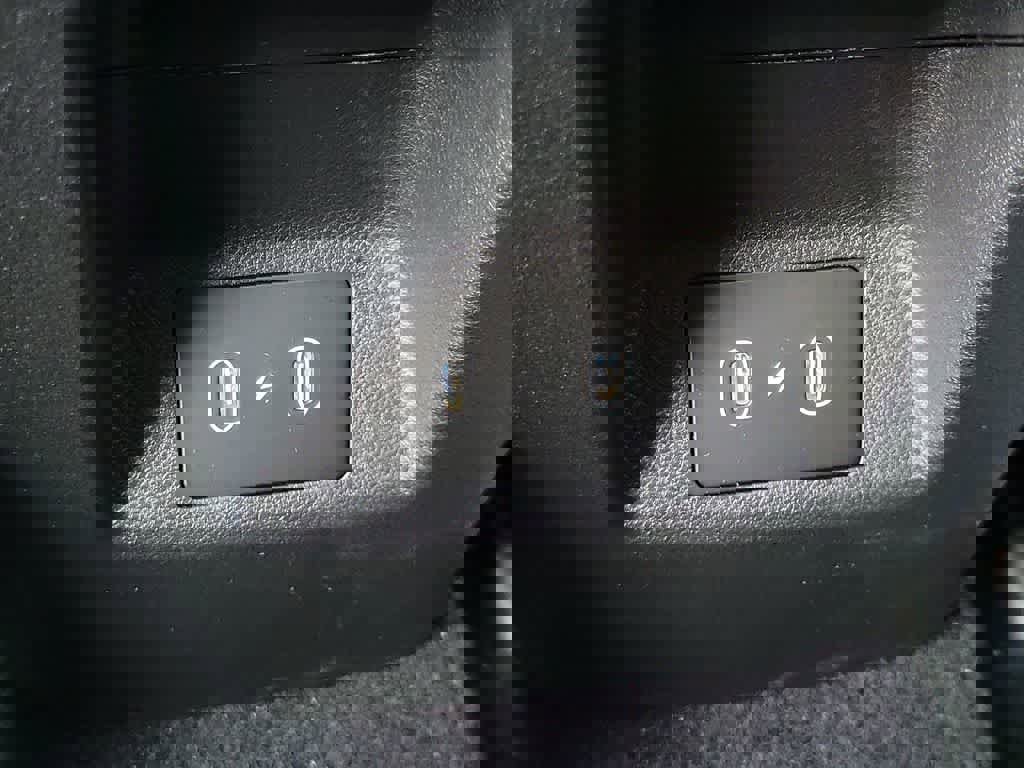 New 2025 Hyundai Santa Cruz Limited image 12