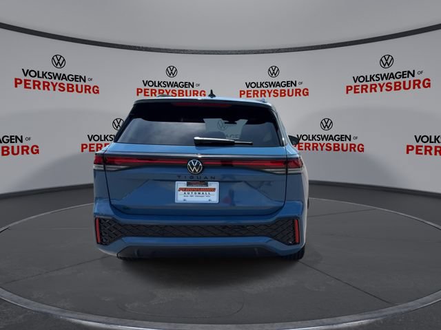 New 2026 Volkswagen Tiguan SE R-Line FWD image 7