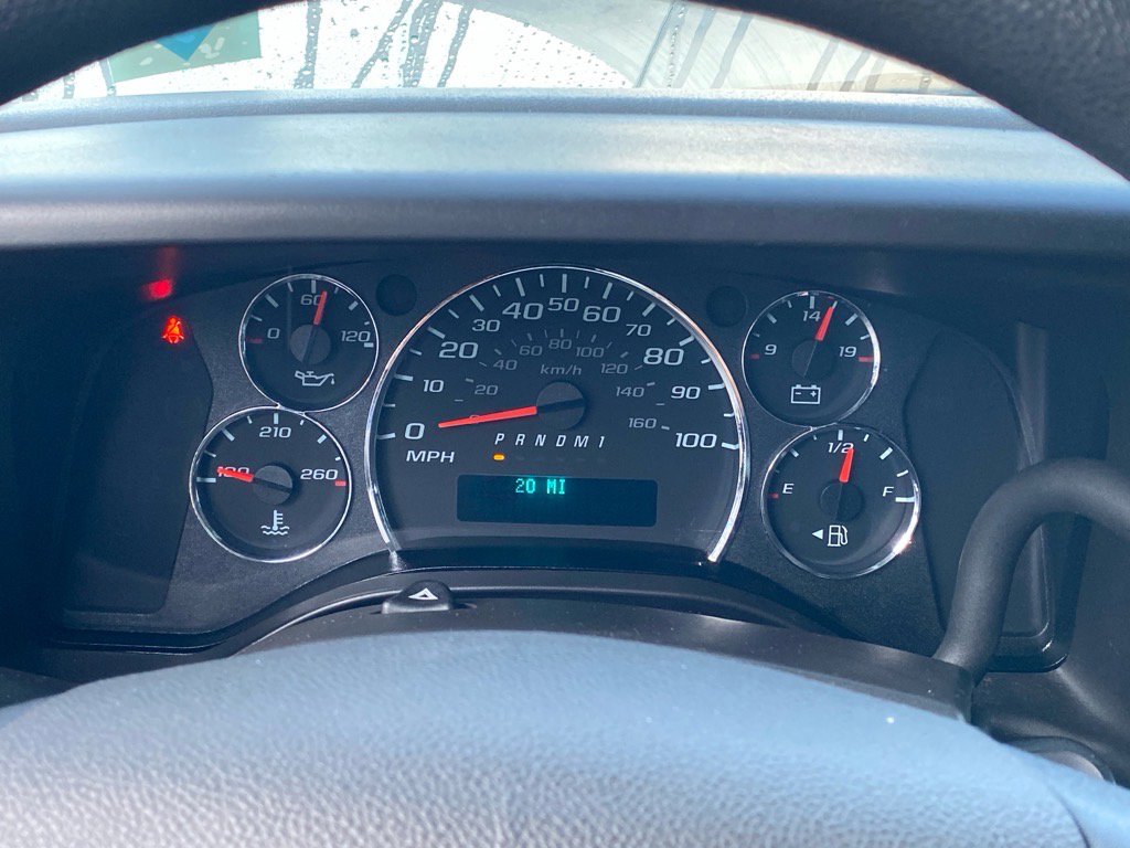 Used 2023 GMC Savana 2500 w/ Driver Convenience Package image 16