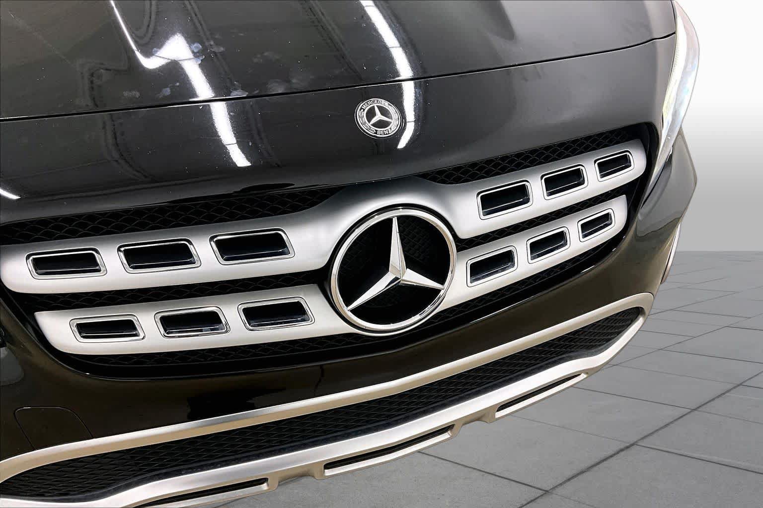 Used 2020 Mercedes-Benz GLA 250 w/ Premium Package image 28